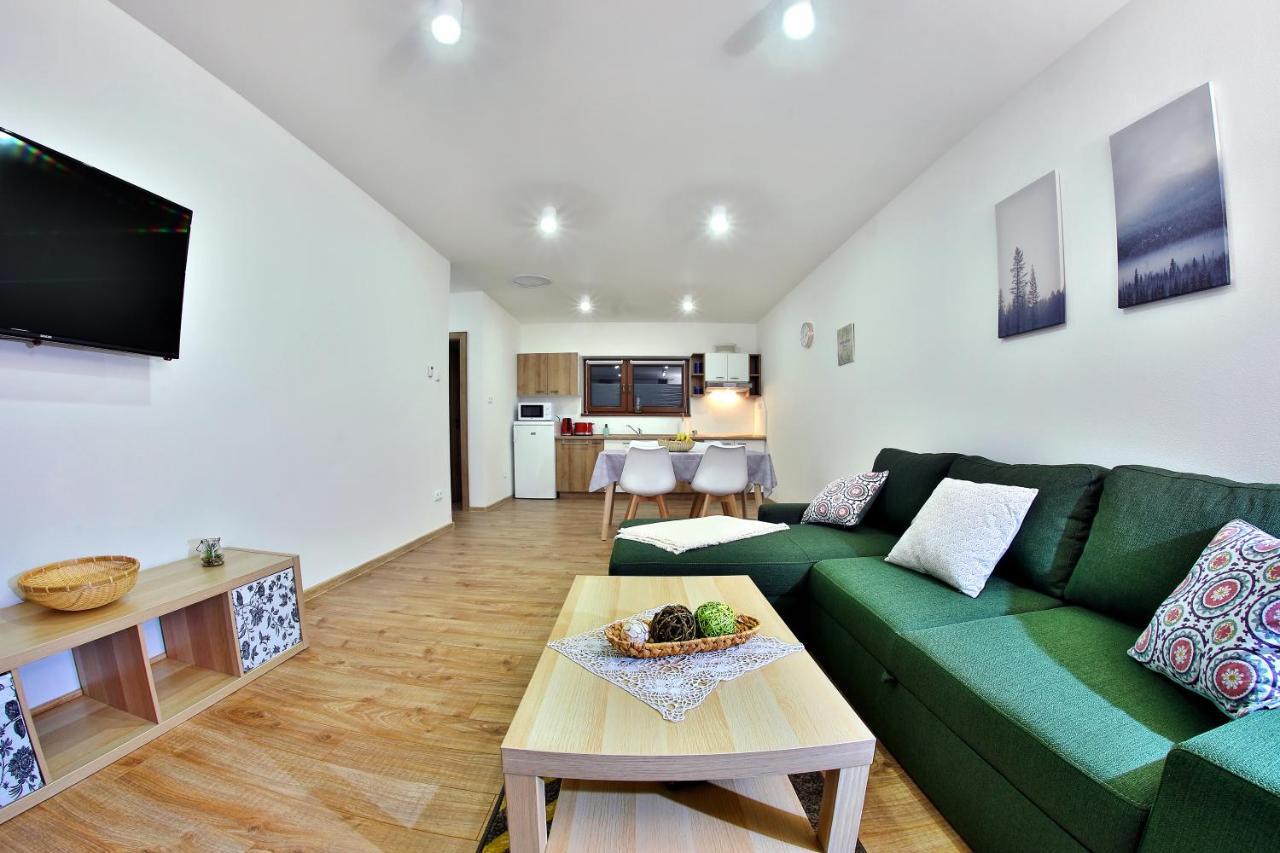 Apartamento Kamilli Bešeňová Exterior foto