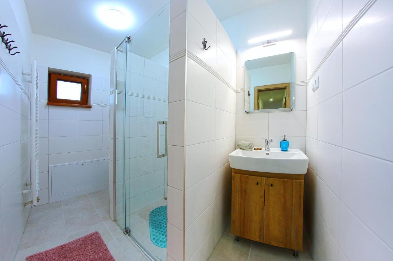 Apartamento Kamilli Bešeňová Exterior foto