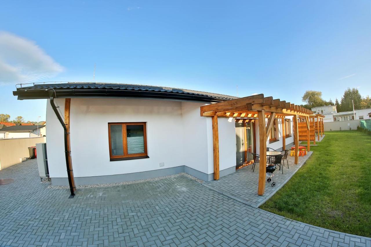 Apartamento Kamilli Bešeňová Exterior foto