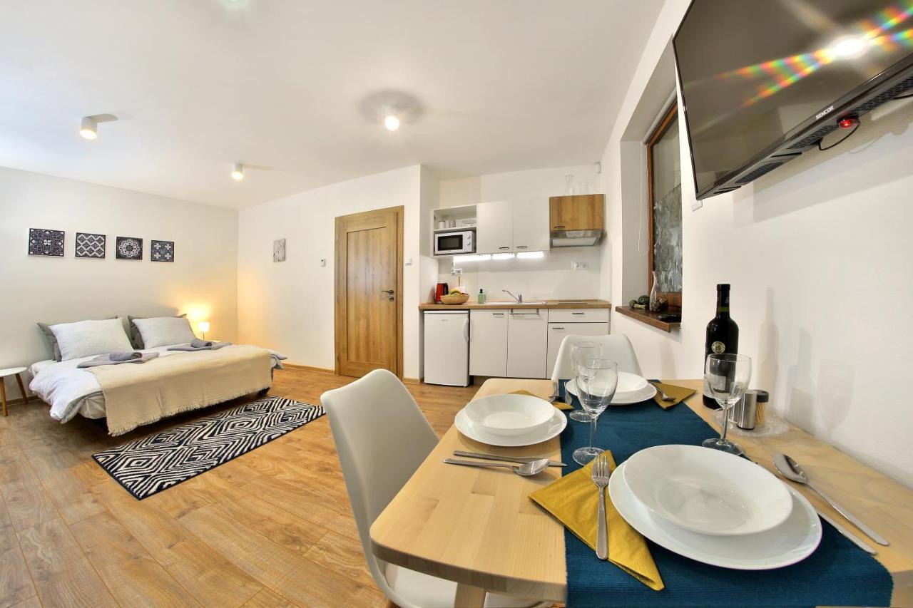 Apartamento Kamilli Bešeňová Exterior foto
